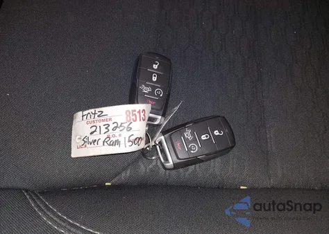 2025 Ram 1500 Big Horn 4X4 5'7 Box из США, поврежденный, VIN 1C6SRFFP5SN699970